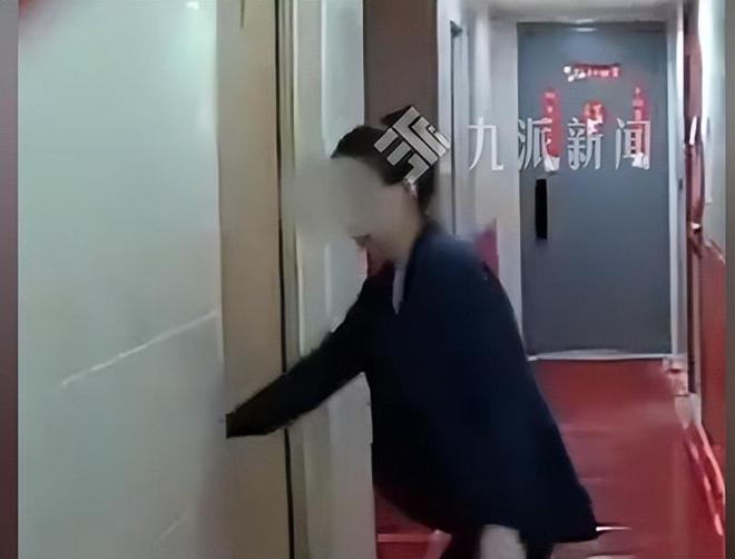 精神病原因曝光房主崩溃发声邻居多次持刀砍门后续：疑患(图8)