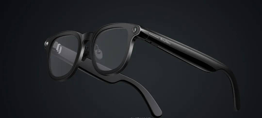 、AI大事件 嘉宾商学年终盘点2025产业链黑马、智能硬件(图3)