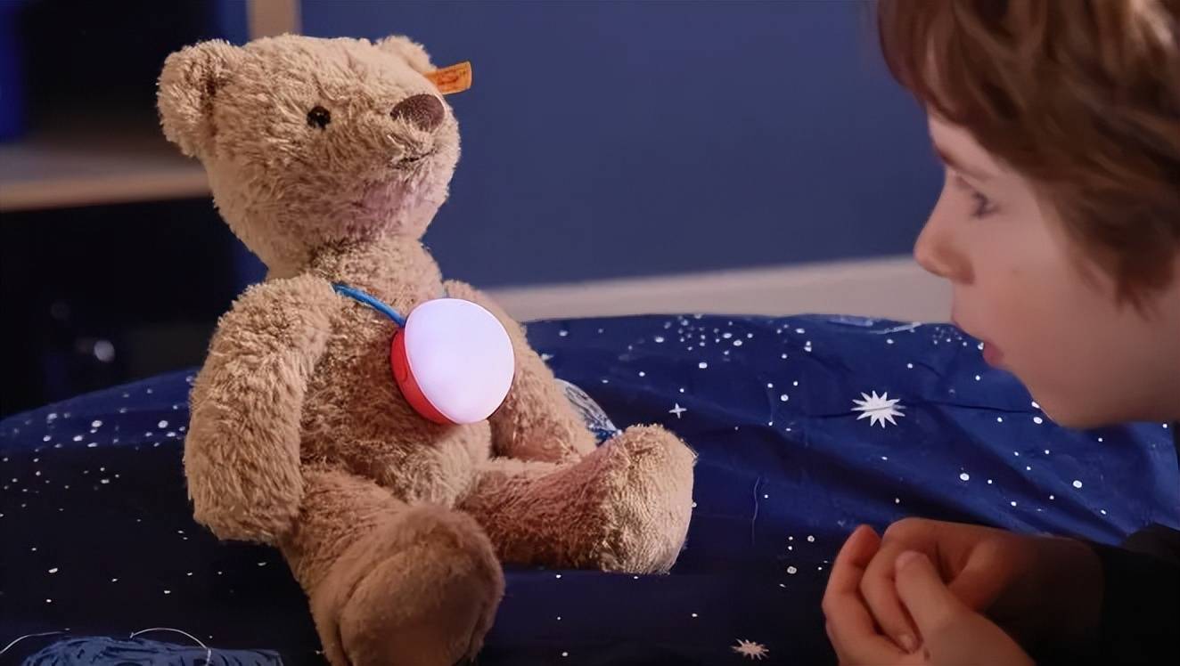 、AI大事件 嘉宾商学年终盘点2025产业链黑马、智能硬件(图14)